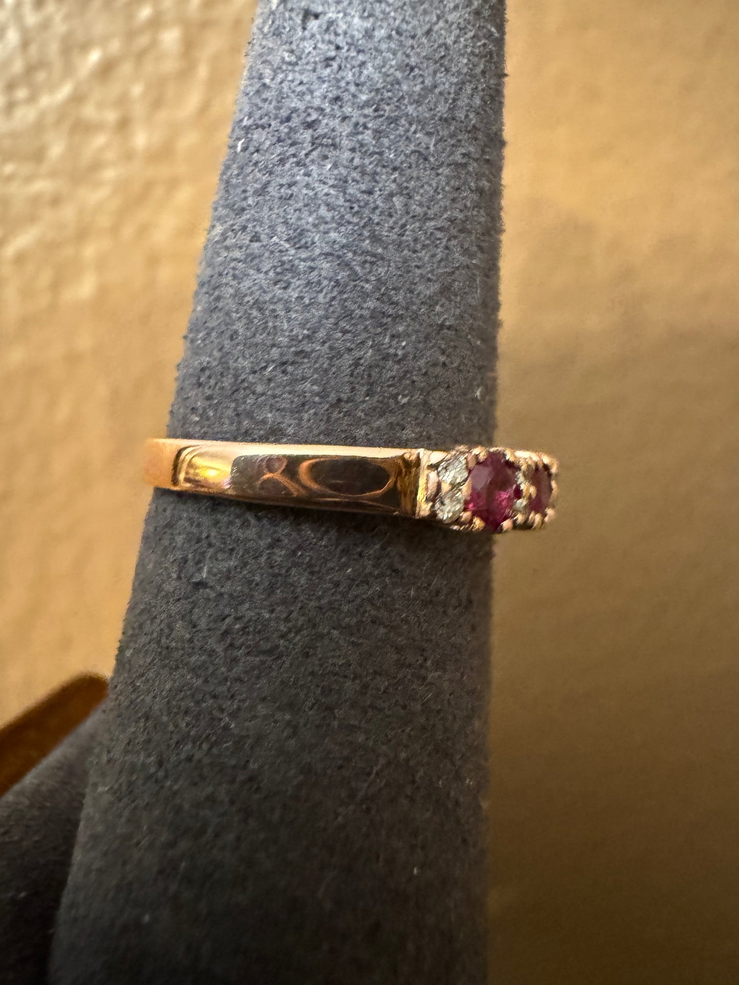 K18 Natural Sapphire with Diamonds